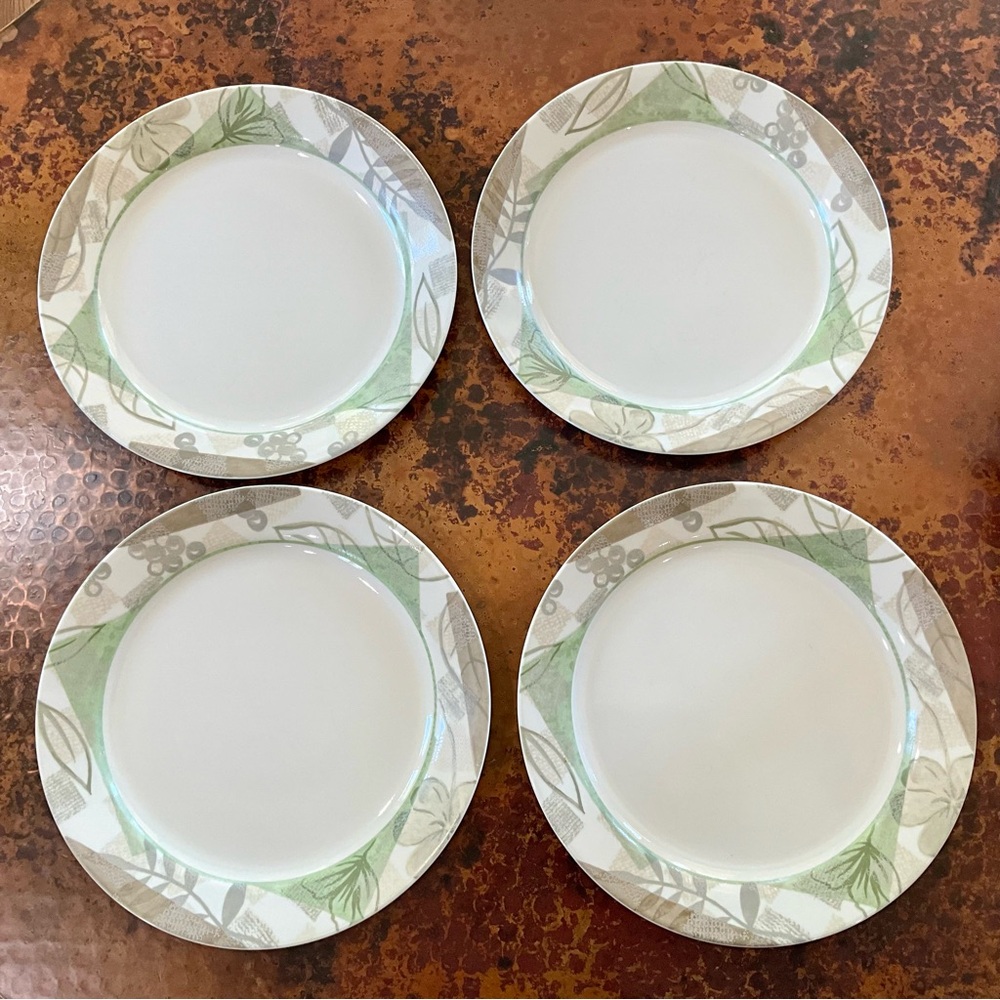 Corelle Textured Leaves Dinner Plates